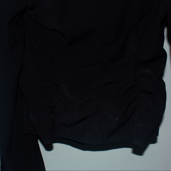 Must Go‼️ Brand New Zara Ruched Fitted Blazer. Read Description 👇 - Picture 5 of 12